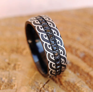 Abrir la imagen en la presentación de diapositivas, Black Tungsten Ring Black Diamonds Detailed Repeating Celtic Knot Markings, Traditional Celtic Design Ring, Irish, Scottish Gaelic - 8mm - The Veil
