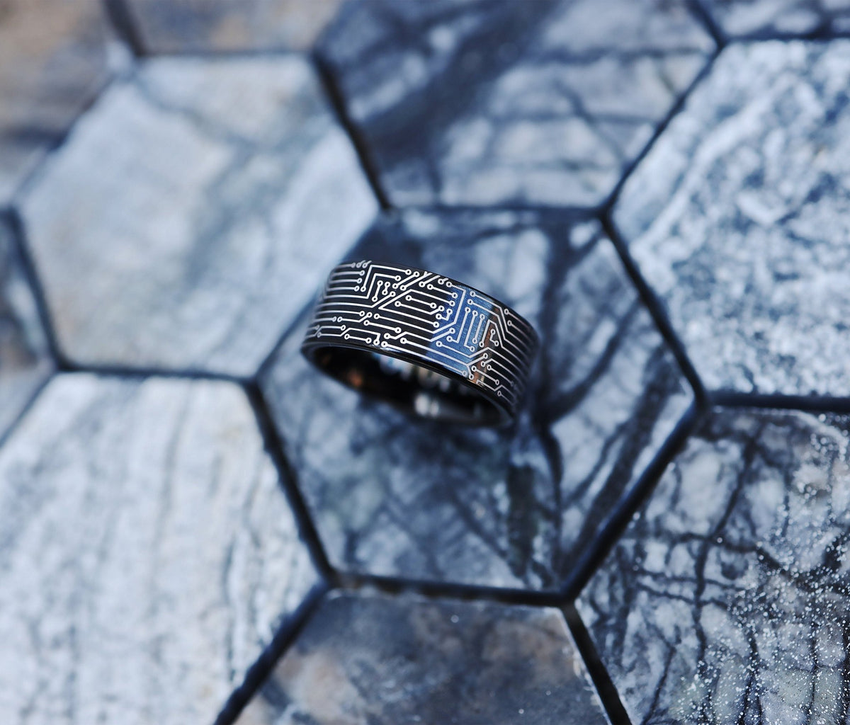 Engraved Motherboard Pattern Ring, Microchip pattern ring, PCB boar...