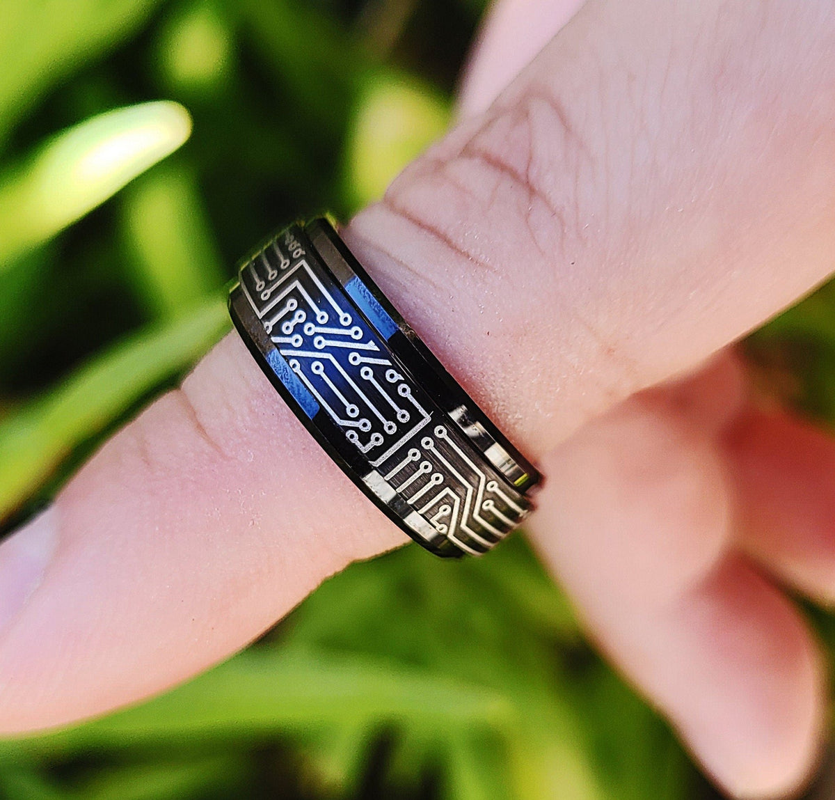 Personalized Laser Engraved Fidget Spinner Ring with Circuit Board ...